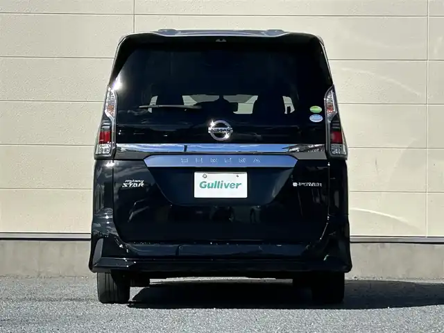 日産 セレナ e－パワー ハイウェイスター V 茨城県 2018(平30)年 7.6万km ダイヤモンドブラック 2トーン 純正9型ナビ/フルセグTV/両側パワースライドドア/アラウンドビューモニター/ビルトインETC/後席用フリップダウンモニター/レーダークルーズコントロール/フロント/バックソナー/エマージェンシーブレーキ/セーフティパックB/・プロパイロット/・車線逸脱防止支援システム/・インテリジェントルームミラー/・踏み間違い衝突防止アシスト/・駐車支援機能/LEDヘッドランプ/オートライト/デュアルオートエアコン/革巻きステアリング/ステアリングスイッチ/純正15インチアルミホイール/スマートキー/プッシュエンジンスターター