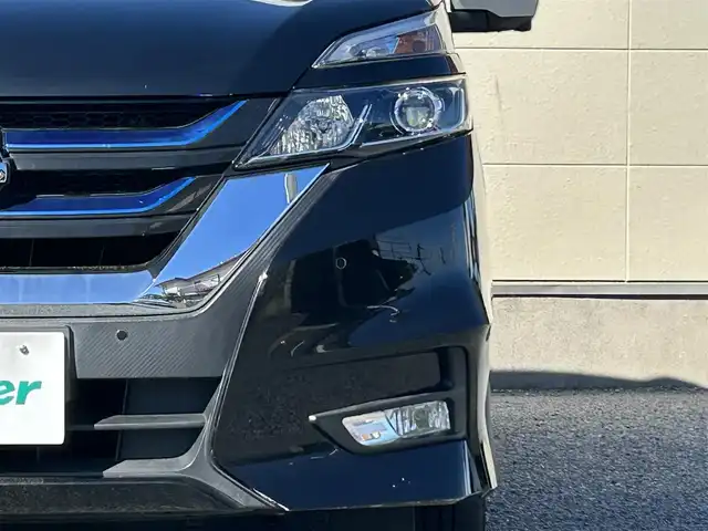 日産 セレナ e－パワー ハイウェイスター V 茨城県 2018(平30)年 7.6万km ダイヤモンドブラック 2トーン 純正9型ナビ/フルセグTV/両側パワースライドドア/アラウンドビューモニター/ビルトインETC/後席用フリップダウンモニター/レーダークルーズコントロール/フロント/バックソナー/エマージェンシーブレーキ/セーフティパックB/・プロパイロット/・車線逸脱防止支援システム/・インテリジェントルームミラー/・踏み間違い衝突防止アシスト/・駐車支援機能/LEDヘッドランプ/オートライト/デュアルオートエアコン/革巻きステアリング/ステアリングスイッチ/純正15インチアルミホイール/スマートキー/プッシュエンジンスターター