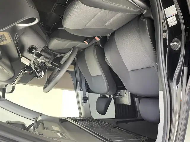 トヨタ シエンタ G 群馬県 2019(令1)年 4.1万km ブラックマイカ 禁煙車　社外ナビ　バックカメラ　Ｂｌｕｅｔｏｏｔｈ　フルセグ　両側パワースライドドア　衝突軽減システム　車線逸脱警報　ＥＴＣ　オートマチックハイビーム　横滑り防止装置　アイドリングストップ