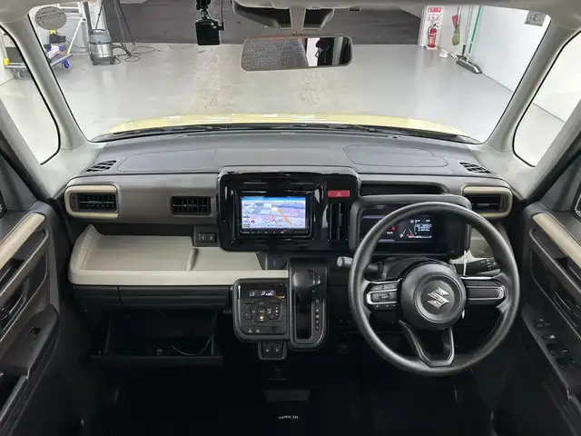 スズキ スペーシア HYBRID X 愛知県 2024(令6)年 0.7万km シフォンアイボリーM 禁煙車/ワンオーナー/7インチナビ/（AM/FM/Bluetooth）/バックカメラ/スズキセーフティサポート/・衝突軽減ブレーキ/・レーンキープアシスト/・オートマチックハイビーム/コーナーセンサー/ドライブレコーダー/ETC/シートヒーター/ベンチシート/両側パワースライドドア/アイドリングストップ/純正フロアマット/LEDヘッドライト/横滑り防止装置/オートエアコン/スマートキー/プッシュスタート
