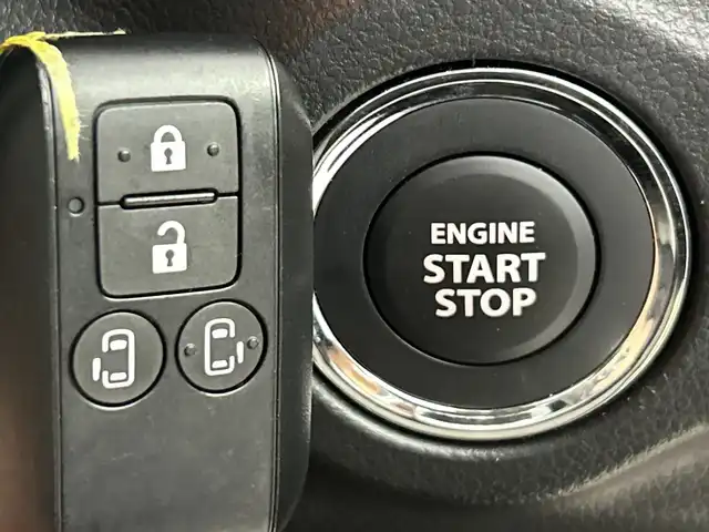 スズキ スペーシア HYBRID X 愛知県 2024(令6)年 0.7万km シフォンアイボリーM 禁煙車/ワンオーナー/7インチナビ/（AM/FM/Bluetooth）/バックカメラ/スズキセーフティサポート/・衝突軽減ブレーキ/・レーンキープアシスト/・オートマチックハイビーム/コーナーセンサー/ドライブレコーダー/ETC/シートヒーター/ベンチシート/両側パワースライドドア/アイドリングストップ/純正フロアマット/LEDヘッドライト/横滑り防止装置/オートエアコン/スマートキー/プッシュスタート