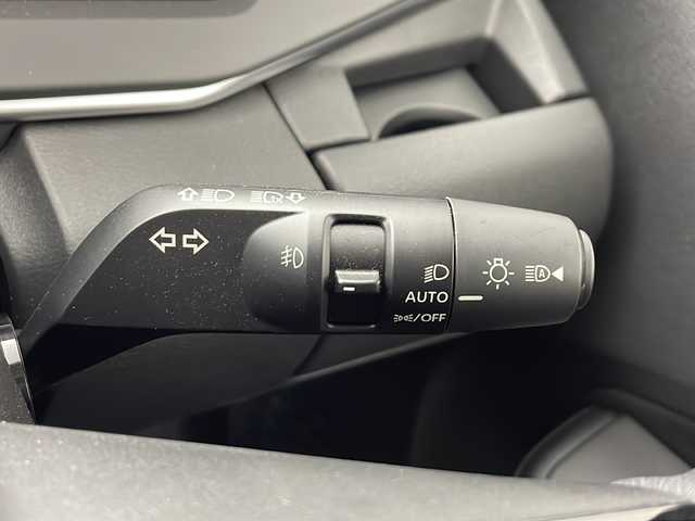 日産 ノート X 愛知県 2024(令6)年 0.4万km スーパーブラック /禁煙車//純正メモリナビ//フルセグ/AM/FM/USB/BT/HDMI/Apple Car Play//TVキャンセラー//インテリジェントルームミラー//純正ドライブレコーダー//ワイヤレス充電//アラウンドビューモニター//ビルトインETC//エマージェンシーブレーキ//前後ソナー//ブラインドスポットモニター//車線逸脱警報//車線逸脱防止支援//後側方車両検知警報//後側方衝突防止支援//制限速度支援//ふらつき警報//電動パーキング//オートブレーキホールド//LEDオートライト//フロントフォグランプ//ステアリングスイッチ//D-MODE/SPORT/ECO/NORMAL/EV//純正フロアマット/純正ドアバイザー//スマートキー
