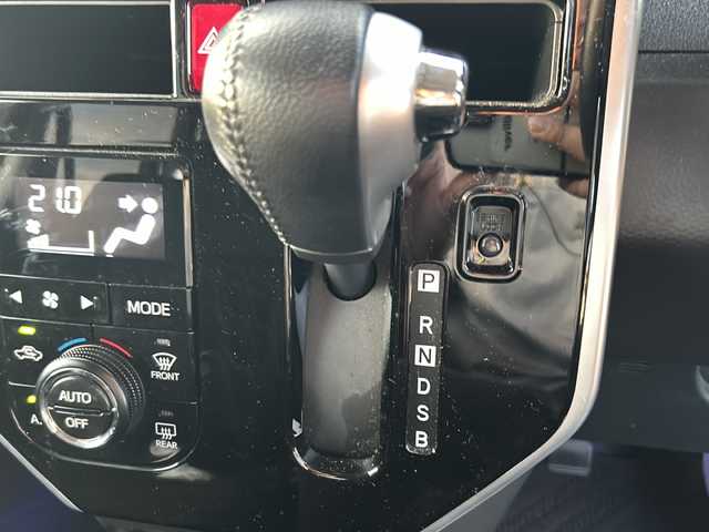 トヨタ ルーミー カスタムG 徳島県 2020(令2)年 5.1万km ブラックマイカメタリック 純正T-Connectナビ【NSZT-W68T】/（Bluetooth/フルセグTV/CD/DVD/AM/FM）/バックカメラ/両側パワースライドドア/シートヒーター/クルーズコントロール/前後コーナーセンサー/LEDヘッドライト/オートライト/前後ドラレコ/ETC/スペアキー/純正14AW/電格ミラー/ドアバイザー