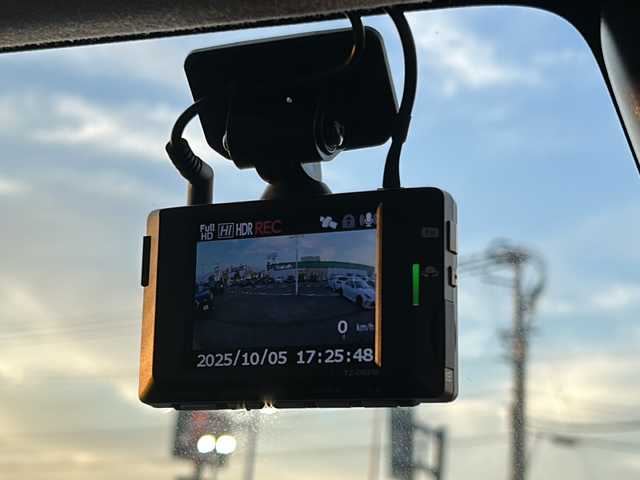 トヨタ ルーミー カスタムG 徳島県 2020(令2)年 5.1万km ブラックマイカメタリック 純正T-Connectナビ【NSZT-W68T】/（Bluetooth/フルセグTV/CD/DVD/AM/FM）/バックカメラ/両側パワースライドドア/シートヒーター/クルーズコントロール/前後コーナーセンサー/LEDヘッドライト/オートライト/前後ドラレコ/ETC/スペアキー/純正14AW/電格ミラー/ドアバイザー