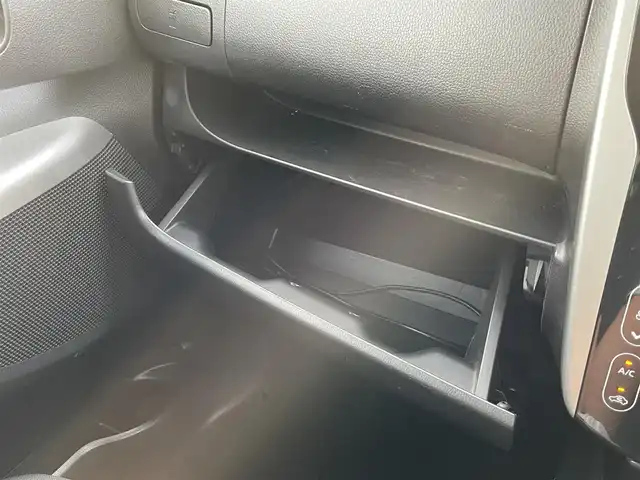 日産 デイズ HWS X Vセレ +SeftyⅡ 山口県 2015(平27)年 11万km クールシルバー 純正メモリナビ/Bluetooth/フルセグTV/バックカメラ/全周囲カメラ（ルームミラー）/プッシュスタート/スマートキー/HIDヘッドライト/フォグライト/衝突軽減ブレーキ/横滑り防止装置/オートライト/純正14インチAW/保証書・取説/スペアキー1個