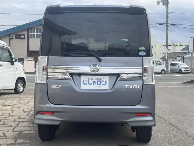 ダイハツ タント カスタム X 秋田県 2014(平26)年 12万km タングステングレーM (株)IDOMが運営する【じしゃロン秋田店】の自社ローン専用車両になりますこちらは現金またはオートローンご利用時の価格です。自社ローンご希望の方は別途その旨お申付け下さい/社外SDナビ【CD/DVD/SD/USB/iPod】/バックカメラ/フルセグTV/両側パワースライドドア/LEDヘッドライト/サマータイヤのみ4本