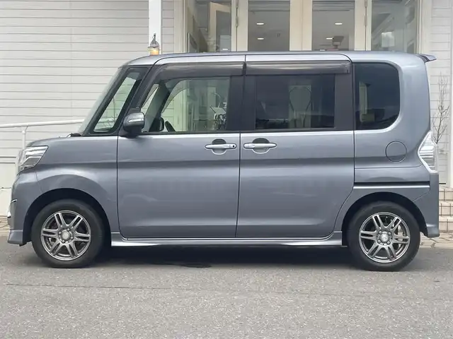 ダイハツ タント カスタム X 秋田県 2014(平26)年 12万km タングステングレーM (株)IDOMが運営する【じしゃロン秋田店】の自社ローン専用車両になりますこちらは現金またはオートローンご利用時の価格です。自社ローンご希望の方は別途その旨お申付け下さい/社外SDナビ【CD/DVD/SD/USB/iPod】/バックカメラ/フルセグTV/両側パワースライドドア/LEDヘッドライト/サマータイヤのみ4本