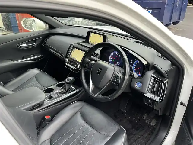 トヨタ クラウン ハイブリッド RS アドバンス 滋賀県 2018(平30)年 3.4万km ホワイトパールクリスタルシャイン 純正8インチナビ/DVD/CD/SD/AUX/Bluetooth/USB/AUX/サンルーフ/レザーシート/TRDエアロ/追従クルーズコントロール/全方位カメラ/パーキングアシスト/コーナーセンサー/パドルシフト/ドライブレコーダー/ETC2.0