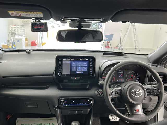 トヨタ ＧＲヤリス RS 福島県 2020(令2)年 5.5万km プラチナホワイトパールマイカ ／禁煙車/／純正ナビ機能付きＤＡ/／ＥＴＣ/／バックカメラ/／カーボン調ルーフ/／ＢＳＭ/／ＨＵＤ/／衝突軽減装置/／前後ドラレコ/／レーダークルーズコントロール/／パドルシフト/／オートライト/／オートエアコン