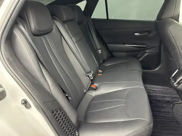 トヨタ クラウン ハイブリッド RS アドバンス 福岡県 2021(令3)年 6.1万km プレシャスホワイトパール ムーンルーフ　/純正１２．３型ナビ/フルセグTV　/全方位カメラ　/デジタルインナーミラー　/前後ドラレコ　/ビルトインＥＴＣ２．０　/トヨタセーフティセンス　/レーダークルーズコントロール　/コーナーセンサー　/衝突軽減ブレーキ　/レーダークルーズコントロール　/ブラインドスポットモニター　/アクセル踏み間違い防止　/パドルシフト　/ＨＵＤ　/シートメモリー付きパワーシート　/シートベンチレーション／ヒーター/ステアリングヒーター　/純正１８インチアルミホイール　/３眼ヘッドライト