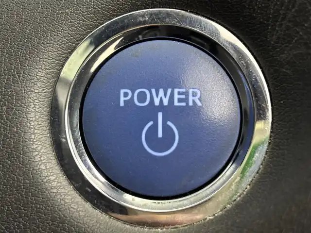 トヨタ クラウン ハイブリッド RS アドバンス 福岡県 2021(令3)年 6.1万km プレシャスホワイトパール ムーンルーフ　/純正１２．３型ナビ/フルセグTV　/全方位カメラ　/デジタルインナーミラー　/前後ドラレコ　/ビルトインＥＴＣ２．０　/トヨタセーフティセンス　/レーダークルーズコントロール　/コーナーセンサー　/衝突軽減ブレーキ　/レーダークルーズコントロール　/ブラインドスポットモニター　/アクセル踏み間違い防止　/パドルシフト　/ＨＵＤ　/シートメモリー付きパワーシート　/シートベンチレーション／ヒーター/ステアリングヒーター　/純正１８インチアルミホイール　/３眼ヘッドライト