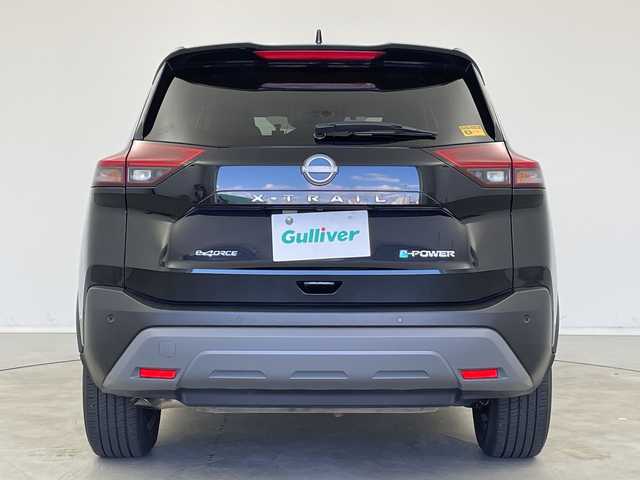 日産 エクストレイル X e－4ORCE 新潟県 2023(令5)年 3.9万km ダイヤモンドブラック 4WD/プロパイロット/純正メモリナビ【MM223D-L】/　フルセグTV/Bluetooth/衝突被害軽減ブレーキ/レーンキープアシスト/レーダークルーズコントロール/ブラインドスポットモニター/前後コーナーセンサー/D席パワーシート/前席シートヒーター/ステアリングヒーター/ドライブレコーダー/バックモニター/ETC/電動パーキングブレーキ/オートブレーキホールド/LEDヘッドライト/オートマチックハイビーム/スマートキー/横滑り防止装置/オートライト/レザーステアリング
