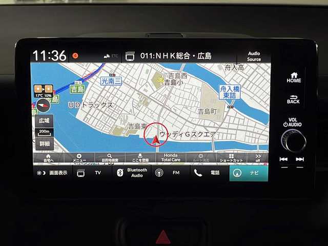 ホンダ ヴェゼル ハイブリッド e:HEV Z 広島県 2021(令3)年 4.8万km プラチナホワイトパール 純正９型ナビ/バックカメラ/シートヒーター/電動リアゲート/ワイヤレス充電/ブラインドスポットモニター/ＥＴＣ２．０/前後ドラレコ/オートハイビーム/ステアリングヒーター/レーダークルーズコントロール/衝突軽減/レーンキープアシスト/踏み間違い防止/純正18インチアルミホイール(225/50/R18)/エアバッグ(運転席/助手席/サイド/カーテン)