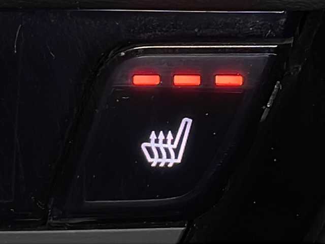 ホンダ ヴェゼル ハイブリッド e:HEV Z 広島県 2021(令3)年 4.8万km プラチナホワイトパール 純正９型ナビ/バックカメラ/シートヒーター/電動リアゲート/ワイヤレス充電/ブラインドスポットモニター/ＥＴＣ２．０/前後ドラレコ/オートハイビーム/ステアリングヒーター/レーダークルーズコントロール/衝突軽減/レーンキープアシスト/踏み間違い防止/純正18インチアルミホイール(225/50/R18)/エアバッグ(運転席/助手席/サイド/カーテン)