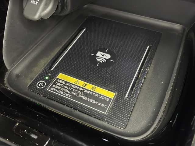 ホンダ ヴェゼル ハイブリッド e:HEV Z 広島県 2021(令3)年 4.8万km プラチナホワイトパール 純正９型ナビ/バックカメラ/シートヒーター/電動リアゲート/ワイヤレス充電/ブラインドスポットモニター/ＥＴＣ２．０/前後ドラレコ/オートハイビーム/ステアリングヒーター/レーダークルーズコントロール/衝突軽減/レーンキープアシスト/踏み間違い防止/純正18インチアルミホイール(225/50/R18)/エアバッグ(運転席/助手席/サイド/カーテン)