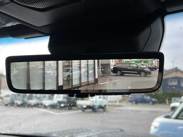 トヨタ ランドクルーザー ２５０ VX 石川県 2024(令6)年 0.3万km ブラック Toyota Safety Sense/・プリクラッシュセーフティ/・レーントレーシングアシスト/・レーンディパーチャーアラート/・レーダークルーズコントロール（全車速追従機能付）/・アダプティブハイビームシステム／オートマチックハイビーム/・ロードサインアシスト/・パノラミックビューモニター（床下透過表示機能付）/12.3インチディスプレイオーディオ/・コネクティッドナビ対応/【Mira cast・Bluetooth・AM・FM・HDMI】/デジタルインナーミラー(ライブレコーダー搭載)/ブラインドスポットモニター/トランスファースイッチ/・ECT(電子制御トランスミッション)/ステアリングリモコン/・ステアリングヒーター/パワーシート(運転席)/・シートヒーター/・エアシート/サンルーフ/パワーバックドア/typeCコネクト×２/ビルトインETC2.0/プッシュスタート/・スペアキー1本/純正フロアマット/ルーフレール/電子取扱説明書