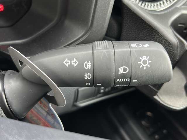 トヨタ ランドクルーザー ２５０ VX 石川県 2024(令6)年 0.3万km ブラック Toyota Safety Sense/・プリクラッシュセーフティ/・レーントレーシングアシスト/・レーンディパーチャーアラート/・レーダークルーズコントロール（全車速追従機能付）/・アダプティブハイビームシステム／オートマチックハイビーム/・ロードサインアシスト/・パノラミックビューモニター（床下透過表示機能付）/12.3インチディスプレイオーディオ/・コネクティッドナビ対応/【Mira cast・Bluetooth・AM・FM・HDMI】/デジタルインナーミラー(ライブレコーダー搭載)/ブラインドスポットモニター/トランスファースイッチ/・ECT(電子制御トランスミッション)/ステアリングリモコン/・ステアリングヒーター/パワーシート(運転席)/・シートヒーター/・エアシート/サンルーフ/パワーバックドア/typeCコネクト×２/ビルトインETC2.0/プッシュスタート/・スペアキー1本/純正フロアマット/ルーフレール/電子取扱説明書