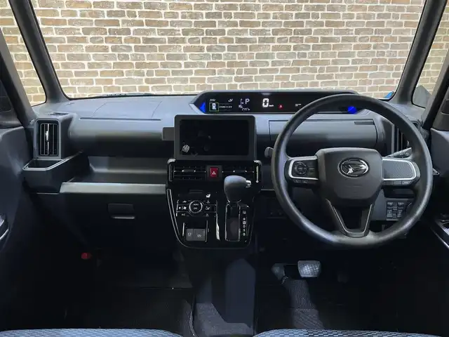 ダイハツ タント カスタム X 岩手県 2024(令6)年 0.3万km シャイニングホワイトパール ４WD/両側パワースライドドア/スマートアシスト/衝突回避支援ブレーキ/車線逸脱抑制機能/誤発進抑制機能/ブレーキ制御付き誤発進抑制機能/コーナーセンサー/標識認識機能/先行車発信お知らせ機能/オートブレーキホールド/横滑り防止装置/アイドリングストップ/ロールサンシェード/シートヒーター/オートエアコン/LEDヘッドライト/LEDフォグライト/純正16インチアルミホイール/純正フロアマット