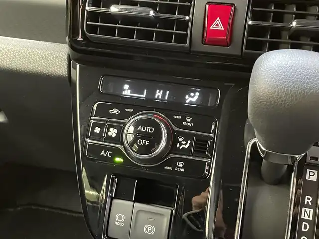 ダイハツ タント カスタム X 岩手県 2024(令6)年 0.3万km シャイニングホワイトパール ４WD/両側パワースライドドア/スマートアシスト/衝突回避支援ブレーキ/車線逸脱抑制機能/誤発進抑制機能/ブレーキ制御付き誤発進抑制機能/コーナーセンサー/標識認識機能/先行車発信お知らせ機能/オートブレーキホールド/横滑り防止装置/アイドリングストップ/ロールサンシェード/シートヒーター/オートエアコン/LEDヘッドライト/LEDフォグライト/純正16インチアルミホイール/純正フロアマット