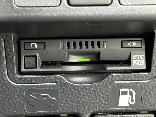 スバル ジャスティ 道央・札幌 2021(令3)年 1.4万km パールホワイトⅢ ・４WD/・衝突軽減/・全方位カメラ/・純正ナビ/・BT/CD/DVD/SD/iPod/フルセグTV/・寒冷地仕様/・アイドリングストップ/・アダプティブクルーズコントロール/・シートヒーター/・両側パワースライドドア/・ドライブレコーダー/・ＬＥＤヘッドライト/・LEDフォグライト/・オートライト/・ブレーキホールド/・パワーウィンドウ/・パワーステアリング/・ＥＴＣ2.0/・ステアリングスイッチ/・プッシュスタート/・スマートキー/・スペアキー１本/・オートエアコン/・横滑り防止/・ABS/・コーナーセンサー/・純正フロアマット/・純正アルミホイール