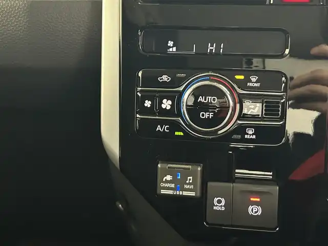 スバル ジャスティ 道央・札幌 2021(令3)年 1.4万km パールホワイトⅢ ・４WD/・衝突軽減/・全方位カメラ/・純正ナビ/・BT/CD/DVD/SD/iPod/フルセグTV/・寒冷地仕様/・アイドリングストップ/・アダプティブクルーズコントロール/・シートヒーター/・両側パワースライドドア/・ドライブレコーダー/・ＬＥＤヘッドライト/・LEDフォグライト/・オートライト/・ブレーキホールド/・パワーウィンドウ/・パワーステアリング/・ＥＴＣ2.0/・ステアリングスイッチ/・プッシュスタート/・スマートキー/・スペアキー１本/・オートエアコン/・横滑り防止/・ABS/・コーナーセンサー/・純正フロアマット/・純正アルミホイール