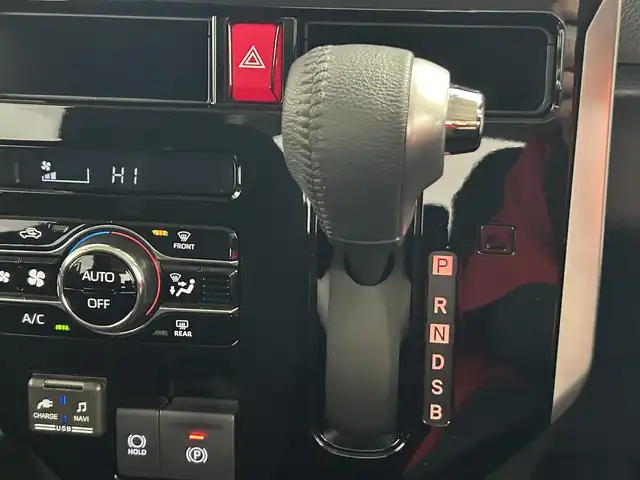 スバル ジャスティ 道央・札幌 2021(令3)年 1.4万km パールホワイトⅢ ・４WD/・衝突軽減/・全方位カメラ/・純正ナビ/・BT/CD/DVD/SD/iPod/フルセグTV/・寒冷地仕様/・アイドリングストップ/・アダプティブクルーズコントロール/・シートヒーター/・両側パワースライドドア/・ドライブレコーダー/・ＬＥＤヘッドライト/・LEDフォグライト/・オートライト/・ブレーキホールド/・パワーウィンドウ/・パワーステアリング/・ＥＴＣ2.0/・ステアリングスイッチ/・プッシュスタート/・スマートキー/・スペアキー１本/・オートエアコン/・横滑り防止/・ABS/・コーナーセンサー/・純正フロアマット/・純正アルミホイール