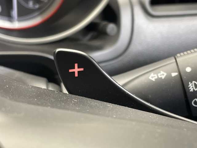 スズキ スイフト HYBRID RS 愛知県 2017(平29)年 1万km スーパーブラックパール 純正ナビ/ワンセグＴＶ/シートヒーター/スマートキー/純正フロアマット/オートライト/パドルシフト/ＬＥＤヘッドライト/プッシュスタート/ステアリングスイッチ/純正アルミホイール/取扱説明書