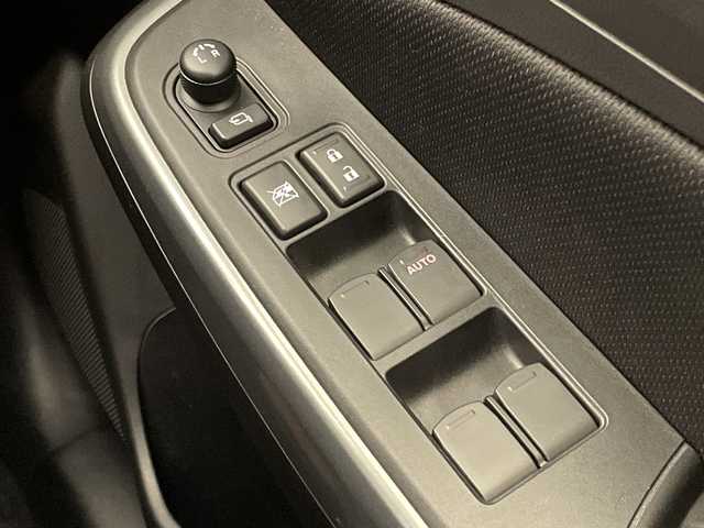 スズキ スイフト HYBRID RS 愛知県 2017(平29)年 1万km スーパーブラックパール 純正ナビ/ワンセグＴＶ/シートヒーター/スマートキー/純正フロアマット/オートライト/パドルシフト/ＬＥＤヘッドライト/プッシュスタート/ステアリングスイッチ/純正アルミホイール/取扱説明書