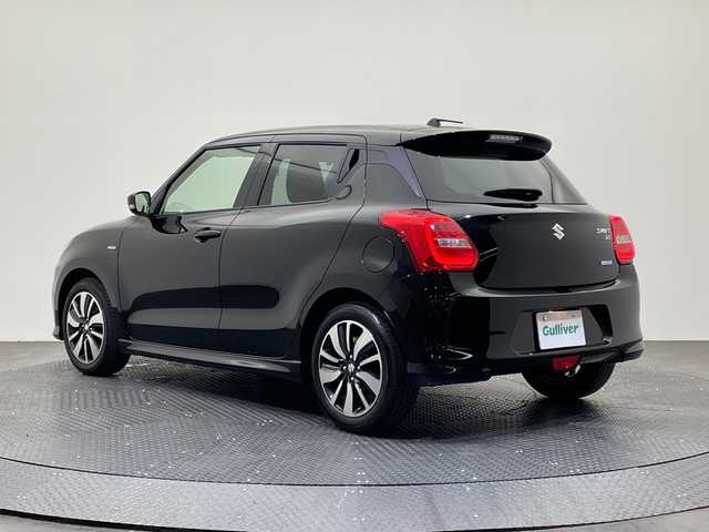 スズキ スイフト HYBRID RS 愛知県 2017(平29)年 1万km スーパーブラックパール 純正ナビ/ワンセグＴＶ/シートヒーター/スマートキー/純正フロアマット/オートライト/パドルシフト/ＬＥＤヘッドライト/プッシュスタート/ステアリングスイッチ/純正アルミホイール/取扱説明書