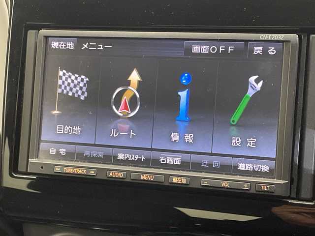 スズキ スイフト HYBRID RS 愛知県 2017(平29)年 1万km スーパーブラックパール 純正ナビ/ワンセグＴＶ/シートヒーター/スマートキー/純正フロアマット/オートライト/パドルシフト/ＬＥＤヘッドライト/プッシュスタート/ステアリングスイッチ/純正アルミホイール/取扱説明書