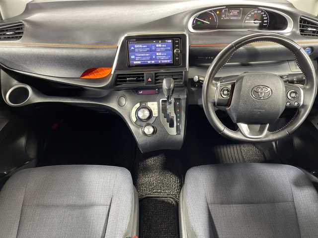 トヨタ シエンタ ハイブリッド G 神奈川県 2016(平28)年 7.3万km ブラックマイカ 純正7型SDナビ【NSZT-W66T】/AM　FM　フルセグ　DVD　CD　SD　MSV　Bluetooth/バックカメラ/両側パワースライドドア/トヨタセーフティセンス/ビルトインETC/社外前後ドライブレコーダー【VREC-DH300D】/革巻ステアリング/ステアリングリモコン/純正フロアマット/ISOFIX対応/保証書/取扱説明書/スマートキー×2/LEDヘッドライト/フォグランプ/純正15インチアルミ/ドアバイザー/LDA（レーンディパーチャーアラート）/先行車発進お知らせ