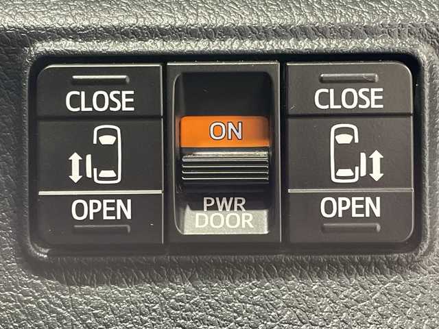 トヨタ シエンタ ハイブリッド G 神奈川県 2016(平28)年 7.3万km ブラックマイカ 純正7型SDナビ【NSZT-W66T】/AM　FM　フルセグ　DVD　CD　SD　MSV　Bluetooth/バックカメラ/両側パワースライドドア/トヨタセーフティセンス/ビルトインETC/社外前後ドライブレコーダー【VREC-DH300D】/革巻ステアリング/ステアリングリモコン/純正フロアマット/ISOFIX対応/保証書/取扱説明書/スマートキー×2/LEDヘッドライト/フォグランプ/純正15インチアルミ/ドアバイザー/LDA（レーンディパーチャーアラート）/先行車発進お知らせ