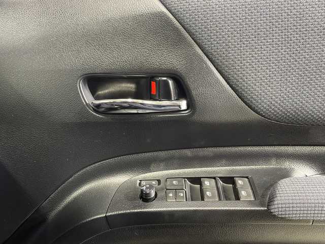 トヨタ シエンタ ハイブリッド G 神奈川県 2016(平28)年 7.3万km ブラックマイカ 純正7型SDナビ【NSZT-W66T】/AM　FM　フルセグ　DVD　CD　SD　MSV　Bluetooth/バックカメラ/両側パワースライドドア/トヨタセーフティセンス/ビルトインETC/社外前後ドライブレコーダー【VREC-DH300D】/革巻ステアリング/ステアリングリモコン/純正フロアマット/ISOFIX対応/保証書/取扱説明書/スマートキー×2/LEDヘッドライト/フォグランプ/純正15インチアルミ/ドアバイザー/LDA（レーンディパーチャーアラート）/先行車発進お知らせ