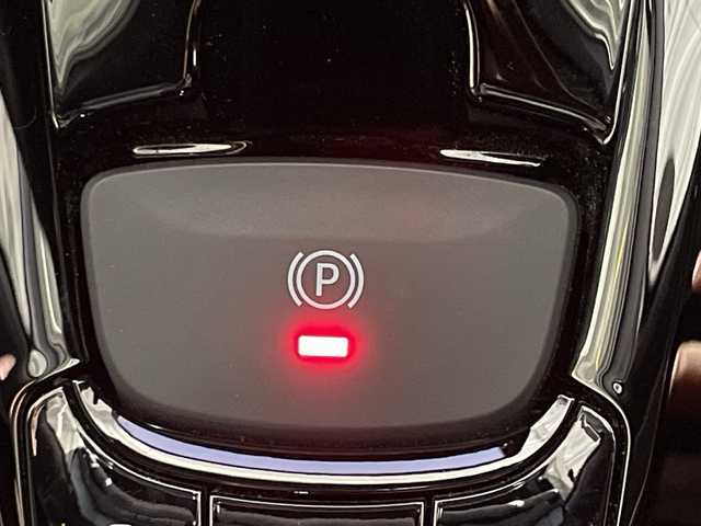 トヨタ Ｃ－ＨＲ G モード ネロセーフティプラスⅢ 神奈川県 2023(令5)年 0.8万km プラチナホワイトパールマイカ モデリスタエアロ/純正8型ディスプレイオーディオ/パノラミックビューモニター/AM FM　Bluetooth　Miracast/セーフティセンス/ブラインドスポットモニター/レーダークルーズコントロール/プリクラッシュセーフティ/レーントレーシングアシスト/オートマチックハイビーム/先行車発進告知機能/後退速度抑制/ふらつき警報/リアクロストラフィックアラート/パーキングサポートブレーキ/ドライブスタートコントロール/前後ソナー/社外前後ドライブレコーダー/社外ポータルデジタルインナーミラー/純正ビルトインETC/プッシュスタート/スマートキー/LEDヘッドランプ/LEDフロントフォグランプ/オートライト/取説　保証書 スペアキー