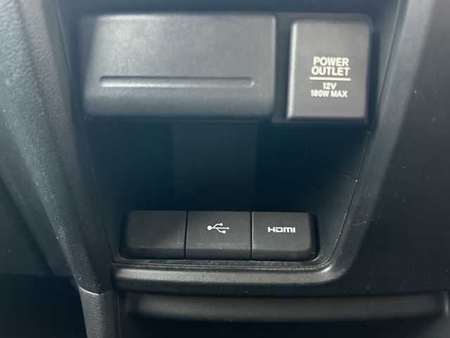 ホンダ ステップワゴン スパーダ ホンダセンシング 佐賀県 2018(平30)年 4.5万km プラチナホワイトパール 純正9インチナビゲーション/純正11.6インチフリップダウンモニター/アダプティブクルーズコントロール/ビルトインETC/バックカメラ/両側パワースライドドア/ワクワクゲート/衝突軽減ブレーキ/路外逸脱抑制機能/先行車発進お知らせ機能/車線維持支援システム/標識認識機能/純正16インチアルミホイール/LEDヘッドライト/フォグランプ/スマートキー