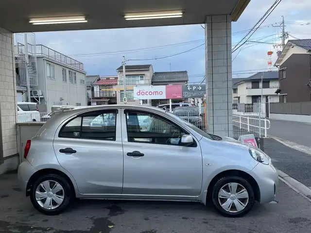 日産 マーチ