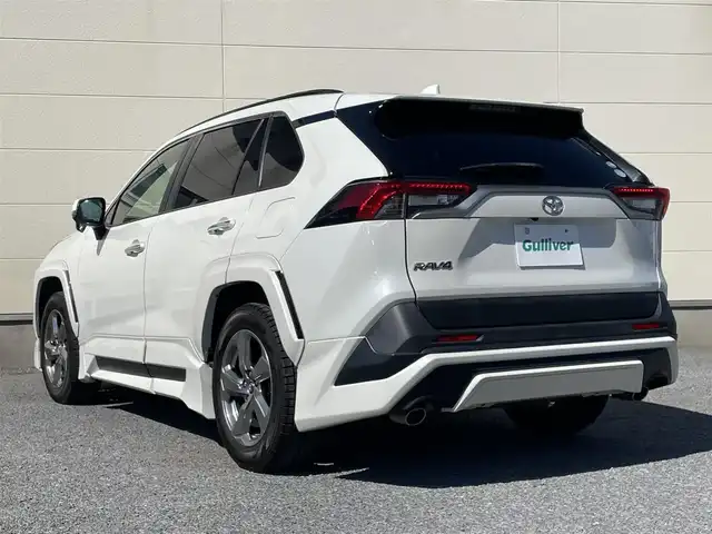 トヨタ ＲＡＶ４ G 茨城県 2019(令1)年 5.2万km ホワイトパールクリスタルシャイン 革巻きステアリング/ステアリングスイッチ/ステアリングヒーター/９インチナビ/バックカメラ/革調シート/パワーシート/LEDヘッドライト/BSM/純正アルミホイール/純正フロアマット/レーダークルーズコントロール/ETC/プッシュスタート/TRDエアロ