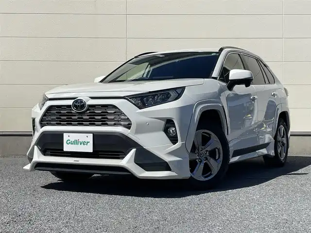 トヨタ ＲＡＶ４ G 茨城県 2019(令1)年 5.2万km ホワイトパールクリスタルシャイン 革巻きステアリング/ステアリングスイッチ/ステアリングヒーター/９インチナビ/バックカメラ/革調シート/パワーシート/LEDヘッドライト/BSM/純正アルミホイール/純正フロアマット/レーダークルーズコントロール/ETC/プッシュスタート/TRDエアロ