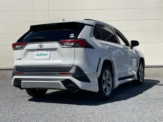 トヨタ ＲＡＶ４ G 茨城県 2019(令1)年 5.2万km ホワイトパールクリスタルシャイン 革巻きステアリング/ステアリングスイッチ/ステアリングヒーター/９インチナビ/バックカメラ/革調シート/パワーシート/LEDヘッドライト/BSM/純正アルミホイール/純正フロアマット/レーダークルーズコントロール/ETC/プッシュスタート/TRDエアロ