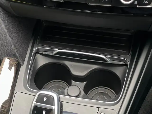 ＢＭＷ ３２０ｉ グランツーリスモ Mスポーツ 山梨県 2017(平29)年 5.1万km アルピンホワイトⅢ 1オーナー/ハイラインP/インテリジェントS/アドバンスドS/ACC/LKA/BSA/コンフォートA/Pバックドア/OPLEDヘッドライト/フルセグ/純正HDDナビ/Bカメラ/全周囲ビュー/黒革/シートヒーター/Pシート/記録簿/スペア