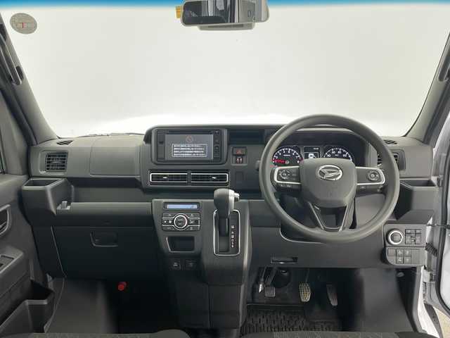 ダイハツ アトレー バン RS 長野県 2023(令5)年 1.7万km シャイニングホワイトパール 純正オーディオ&CD&USB&AUX/アダプティブクルーズコントロール/レーンキープアシスト/衝突軽減ブレーキ/コーナーセンサー/両側パワースライドドア/ステアリングスイッチ/バックカメラ/LEDヘッドライト/オートライト/電動格納ミラー/ウィンカーミラー/純正ホイールキャップ装着/純正ラバーフロアマット/純正ドアバイザー/プッシュスタート