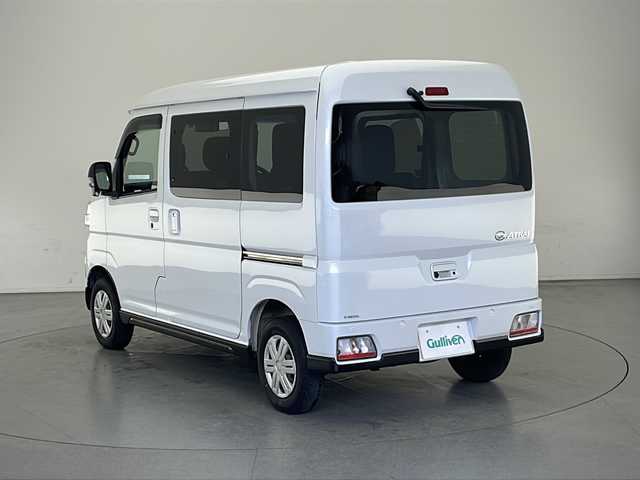 ダイハツ アトレー バン RS 長野県 2023(令5)年 1.7万km シャイニングホワイトパール 純正オーディオ&CD&USB&AUX/アダプティブクルーズコントロール/レーンキープアシスト/衝突軽減ブレーキ/コーナーセンサー/両側パワースライドドア/ステアリングスイッチ/バックカメラ/LEDヘッドライト/オートライト/電動格納ミラー/ウィンカーミラー/純正ホイールキャップ装着/純正ラバーフロアマット/純正ドアバイザー/プッシュスタート