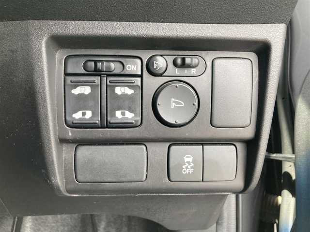 ホンダ フリード ハイブリット ジャストセレクション 大阪府 2014(平26)年 5.6万km モダンスティールM ワンオーナー/純正ナビ/フルセグ/DVD/CD/BT/バックカメラ/ビルトインETC/両側パワースライド/クルーズコントロール/キセノンヘットライト/社外15インチアルミホイール/純正エアロパーツ/スマートキー/ウィンカーミラー/フロアマット/ドアバイザー/スペアキー