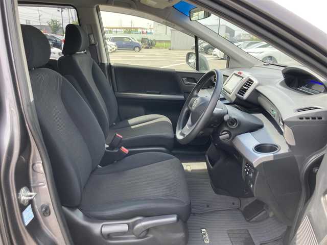 ホンダ フリード ハイブリット ジャストセレクション 大阪府 2014(平26)年 5.6万km モダンスティールM ワンオーナー/純正ナビ/フルセグ/DVD/CD/BT/バックカメラ/ビルトインETC/両側パワースライド/クルーズコントロール/キセノンヘットライト/社外15インチアルミホイール/純正エアロパーツ/スマートキー/ウィンカーミラー/フロアマット/ドアバイザー/スペアキー