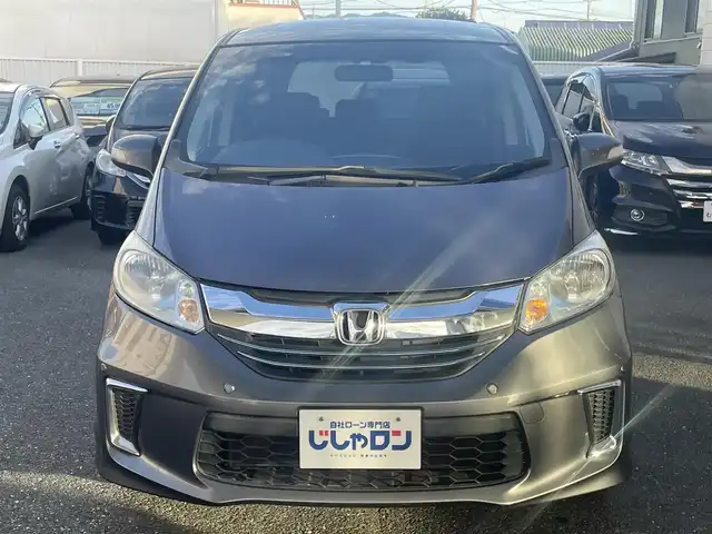 ホンダ フリード ハイブリット ジャストセレクション 愛知県 2014(平26)年 5.6万km モダンスティールM (株)IDOMが運営する【じしゃロン豊川店】の自社ローン専用車両になります。こちらは現金またはオートローンご利用時の価格です。自社ローンご希望の方は別途その旨お申付け下さい/ 純正メーカーナビ/ バックカメラ/ ETC/ 両側パワースライドドア/ ステアリングスイッチ/ ドアバイザー/ ウインカーミラー/ 純正フロアマット