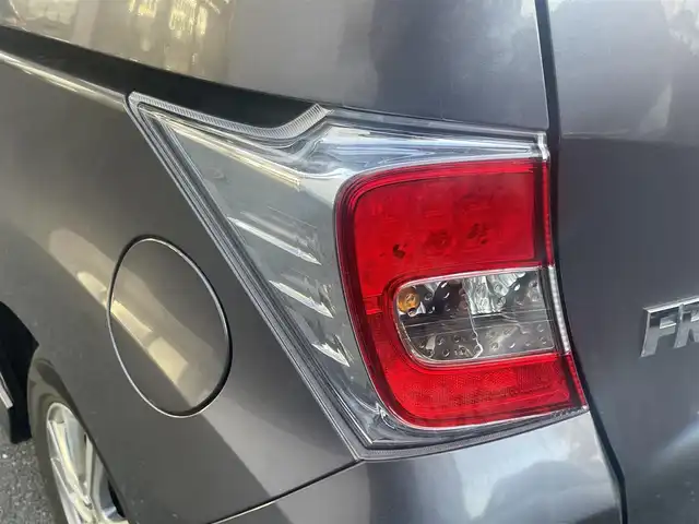 ホンダ フリード ハイブリット ジャストセレクション 愛知県 2014(平26)年 5.6万km モダンスティールM (株)IDOMが運営する【じしゃロン豊川店】の自社ローン専用車両になります。こちらは現金またはオートローンご利用時の価格です。自社ローンご希望の方は別途その旨お申付け下さい/ 純正メーカーナビ/ バックカメラ/ ETC/ 両側パワースライドドア/ ステアリングスイッチ/ ドアバイザー/ ウインカーミラー/ 純正フロアマット