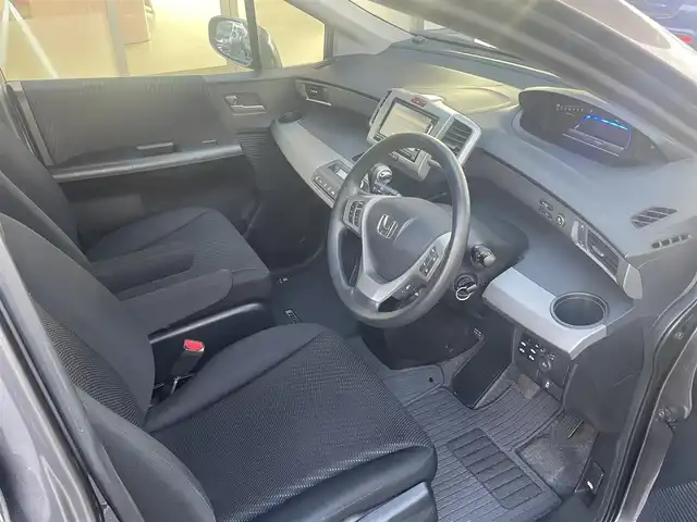 ホンダ フリード ハイブリット ジャストセレクション 愛知県 2014(平26)年 5.6万km モダンスティールM (株)IDOMが運営する【じしゃロン豊川店】の自社ローン専用車両になります。こちらは現金またはオートローンご利用時の価格です。自社ローンご希望の方は別途その旨お申付け下さい/ 純正メーカーナビ/ バックカメラ/ ETC/ 両側パワースライドドア/ ステアリングスイッチ/ ドアバイザー/ ウインカーミラー/ 純正フロアマット