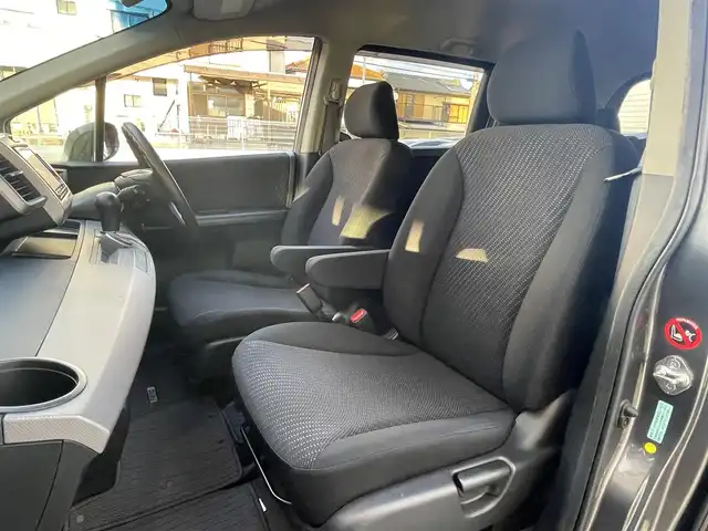 ホンダ フリード ハイブリット ジャストセレクション 愛知県 2014(平26)年 5.6万km モダンスティールM (株)IDOMが運営する【じしゃロン豊川店】の自社ローン専用車両になります。こちらは現金またはオートローンご利用時の価格です。自社ローンご希望の方は別途その旨お申付け下さい/ 純正メーカーナビ/ バックカメラ/ ETC/ 両側パワースライドドア/ ステアリングスイッチ/ ドアバイザー/ ウインカーミラー/ 純正フロアマット