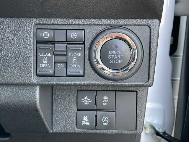 ダイハツ ムーヴ キャンバス ストライプス G 静岡県 2023(令5)年 0.8万km シャイニングホワイトパール/レイクブルーメタリック ●純正ナビ/(NMZK-W73D)/(フルセグ/CD/DVD/Bluetooth)/●全方位カメラ/●前席シートヒーター/●衝突被害軽減システム/●レーンキープアシスト/●電動パーキングブレーキ/●オートブレーキホールド/●前後コーナーセンサー/●ETC/●両側パワースライド/●ステリングスイッチ/●ホットドリンクホルダー/●USBポート/●W＋サイドSRS＆ABS
