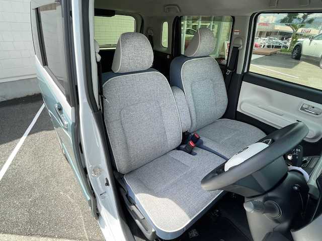 ダイハツ ムーヴ キャンバス ストライプス G 静岡県 2023(令5)年 0.8万km シャイニングホワイトパール/レイクブルーメタリック ●純正ナビ/(NMZK-W73D)/(フルセグ/CD/DVD/Bluetooth)/●全方位カメラ/●前席シートヒーター/●衝突被害軽減システム/●レーンキープアシスト/●電動パーキングブレーキ/●オートブレーキホールド/●前後コーナーセンサー/●ETC/●両側パワースライド/●ステリングスイッチ/●ホットドリンクホルダー/●USBポート/●W＋サイドSRS＆ABS
